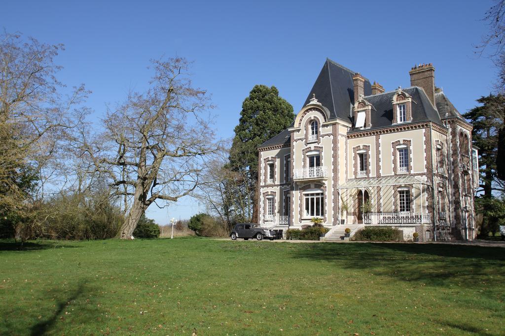 Chateau De La Folie Trie-Chateau Luaran gambar